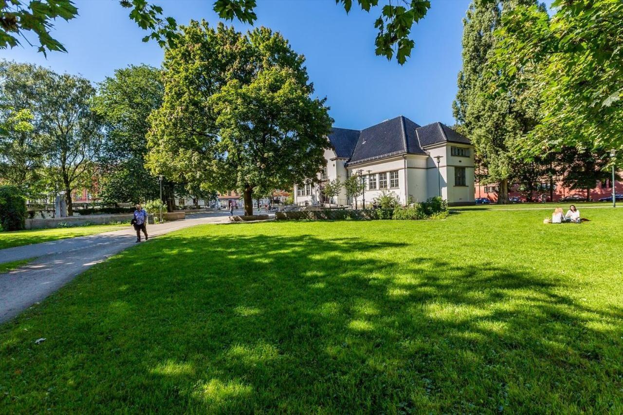 Charming 1800s W Fireplace And Free Parking Oslo